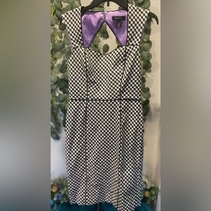 White House Black Market Sleeveless Square Neck Sheath Dress - Size 6